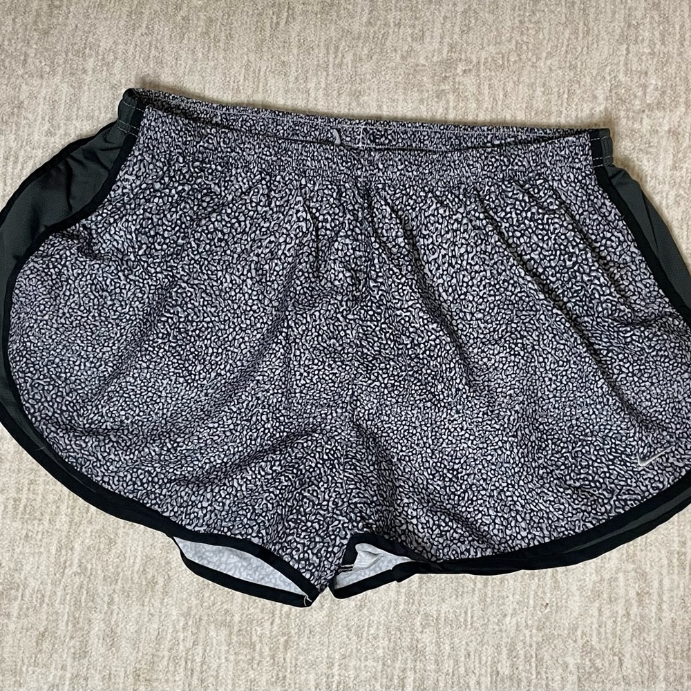 Women's Nike Dry Tempo Running Short